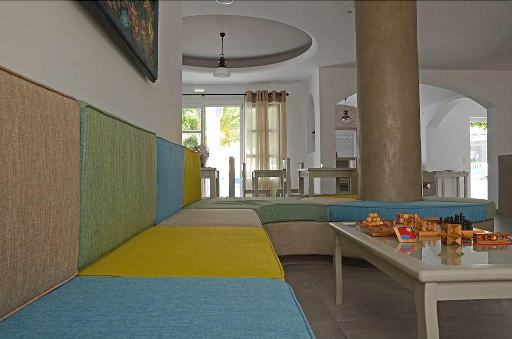 Hippocampus Hotel Камари Экстерьер фото